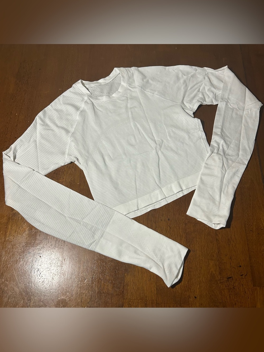 White lululemon swiftly tech